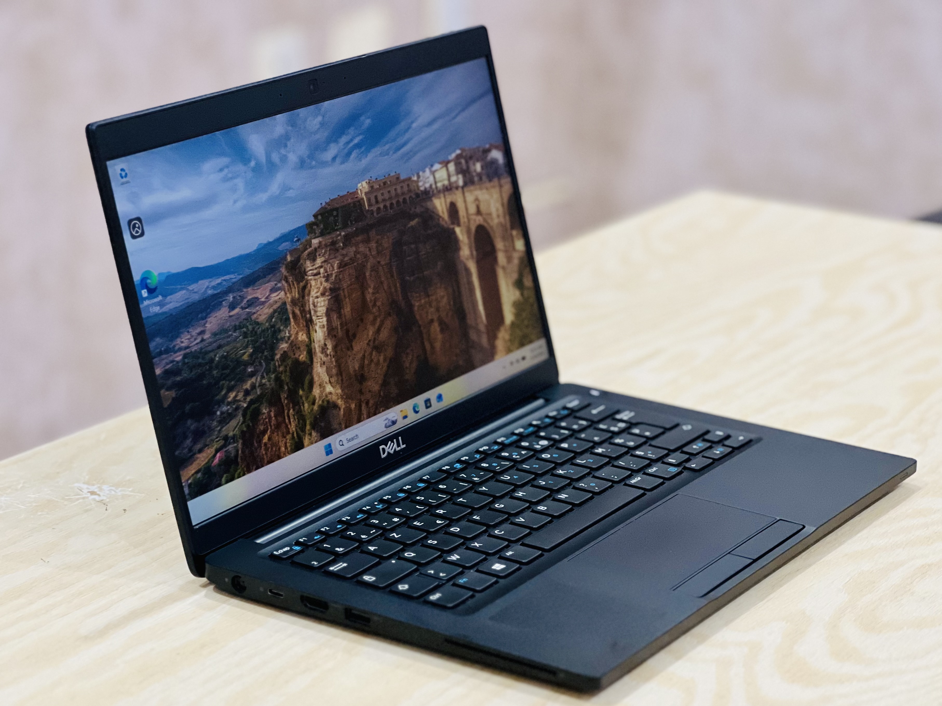 Dell Latitude 7390