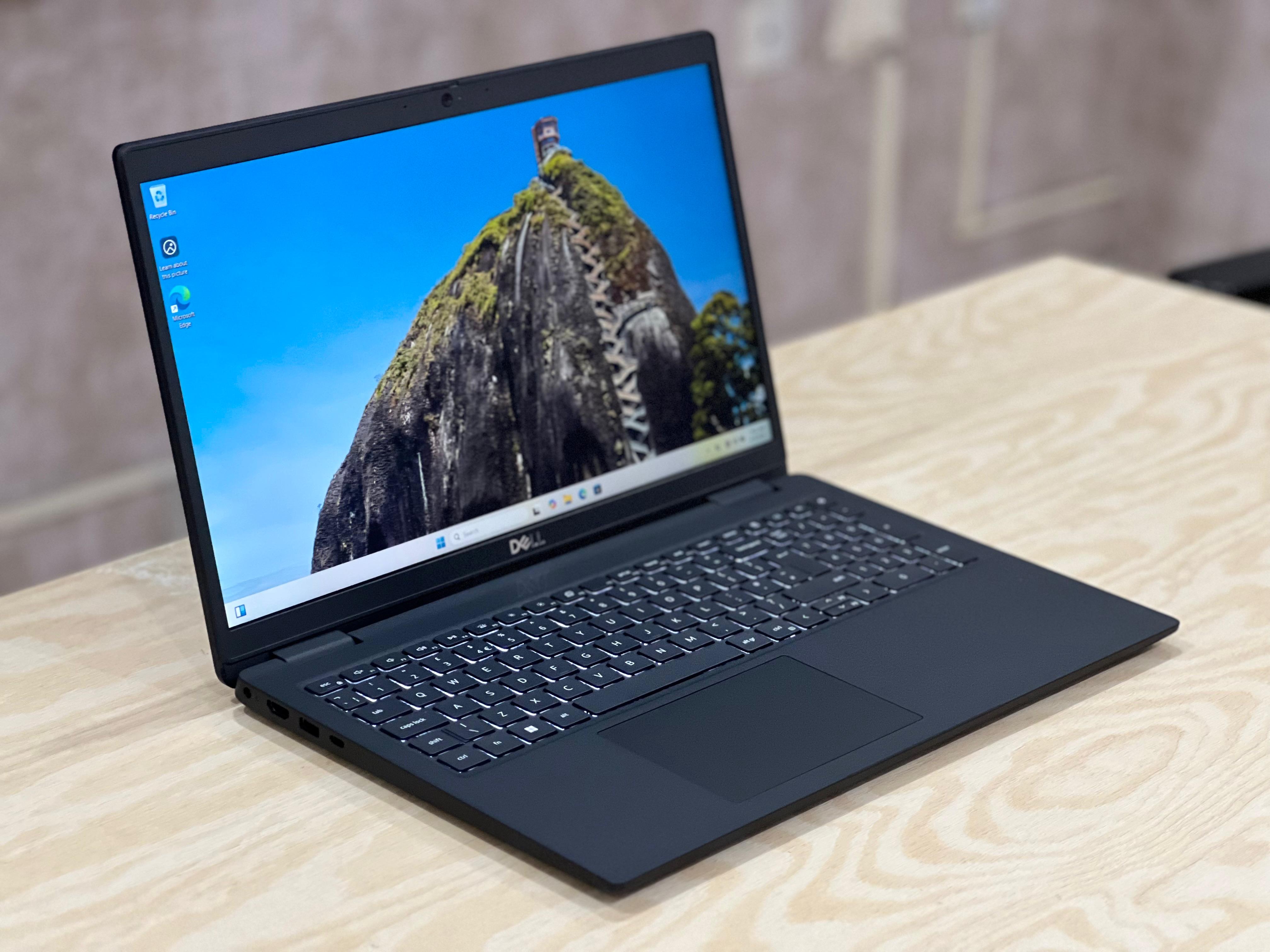 Dell Latitude 3520