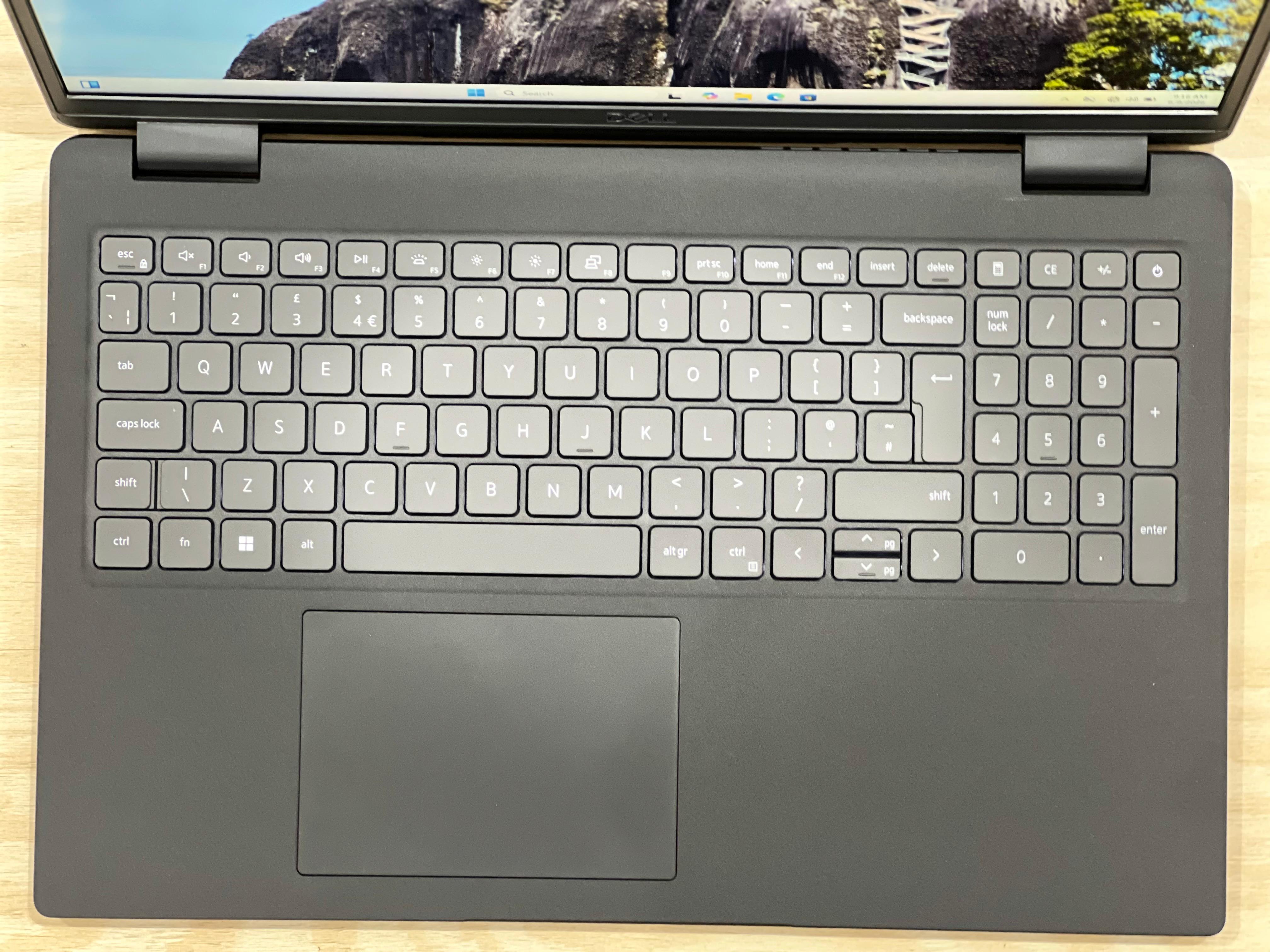 Dell Latitude 3520